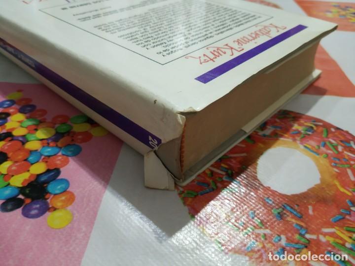 Libros de segunda mano: DERYNI. LA GRANDEZA.- KATHERINE KURTZ - Foto 3