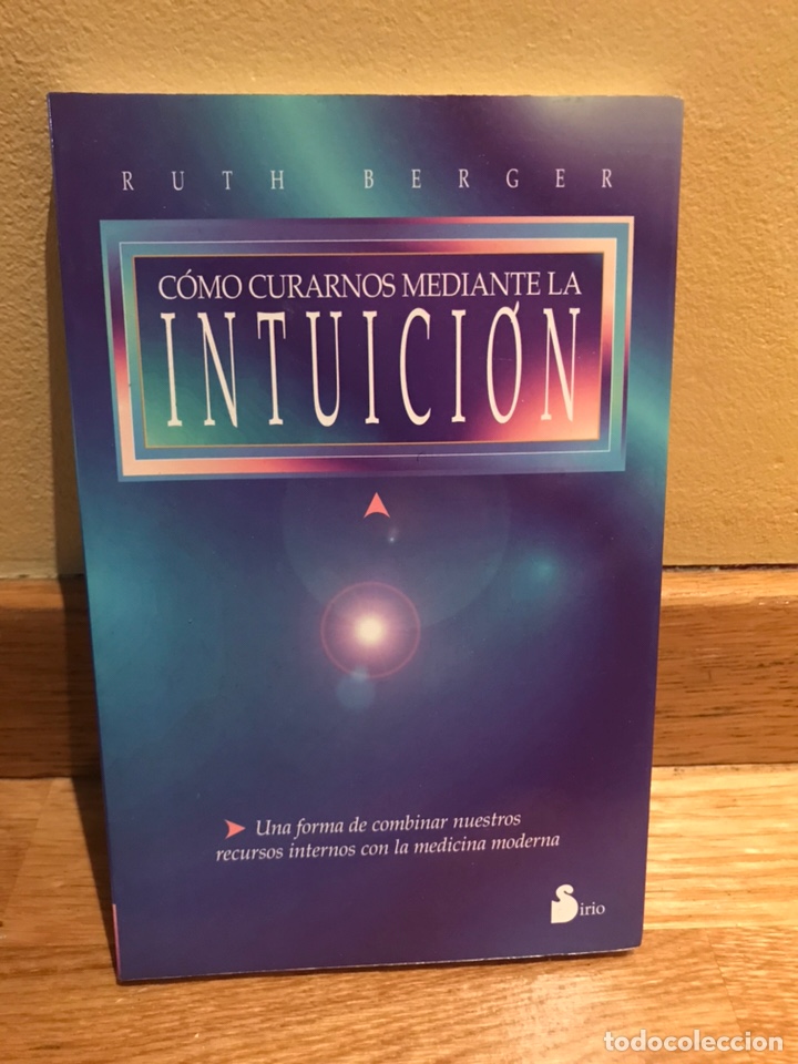 Libros de segunda mano: Como curarnos mediante la intuici&oacute;n Ruth Berger - Foto 1