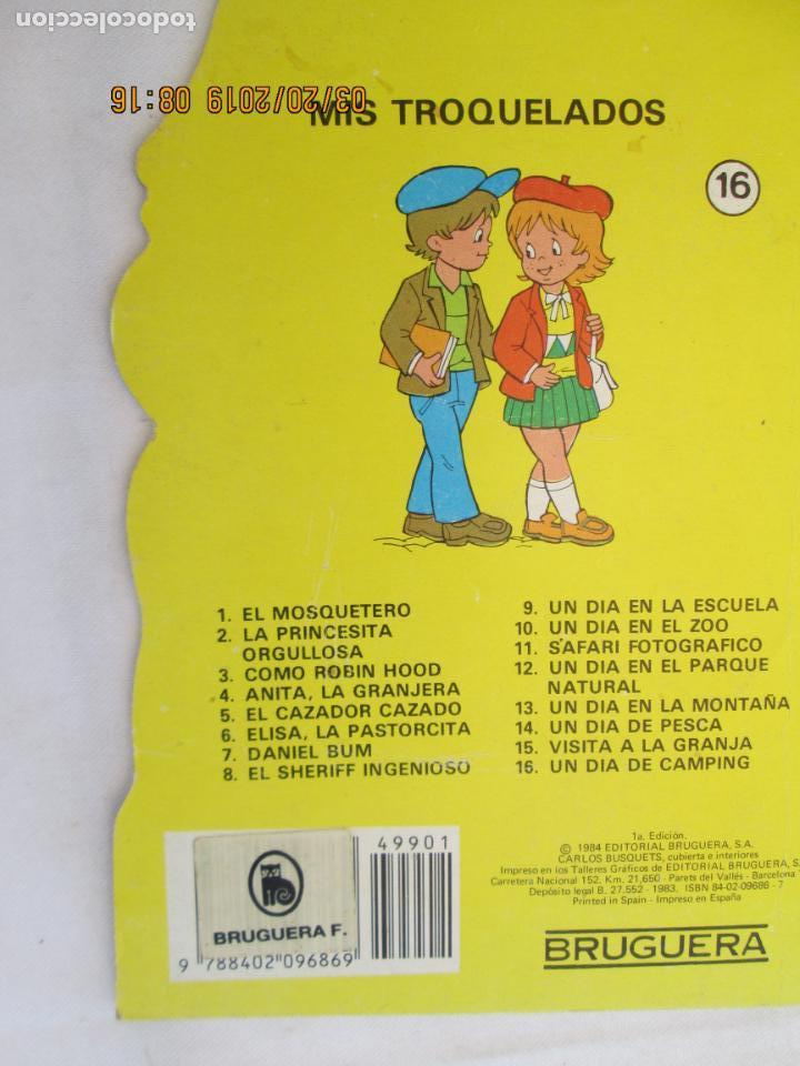 Libros de segunda mano: LAS HORAS PEGA, COLOREA Y ESCRIBE. - Foto 2