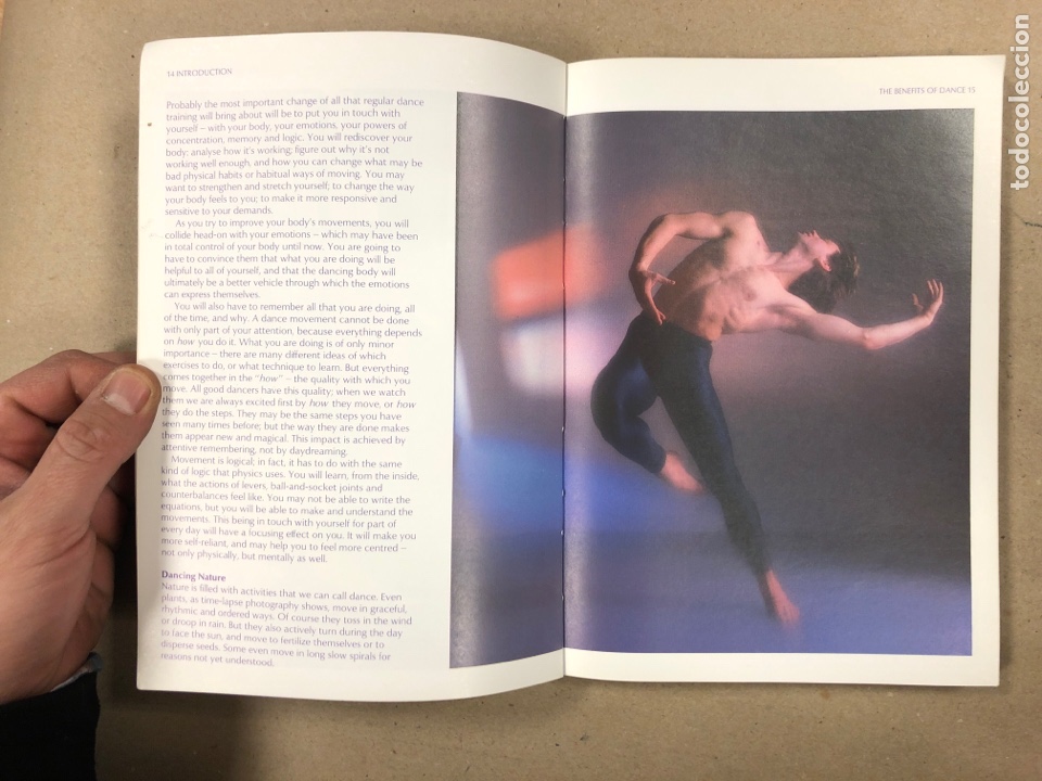 Libros de segunda mano: THE DANCE WORKSHOP. ROBERT COHAN. PHOTO: FAUSTO DORELLI. EN INGL&Eacute;S. - Foto 3