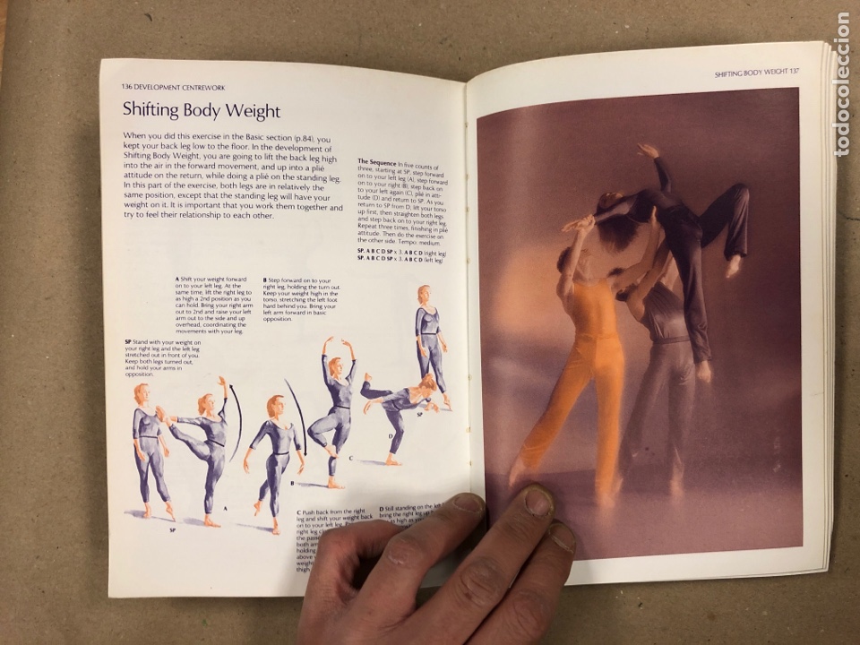 Libros de segunda mano: THE DANCE WORKSHOP. ROBERT COHAN. PHOTO: FAUSTO DORELLI. EN INGL&Eacute;S. - Foto 6