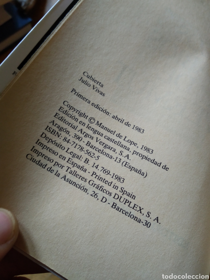 Libros de segunda mano: LOS LABIOS DE VERMUT. MANUEL DE LOPE #0868 - Foto 3