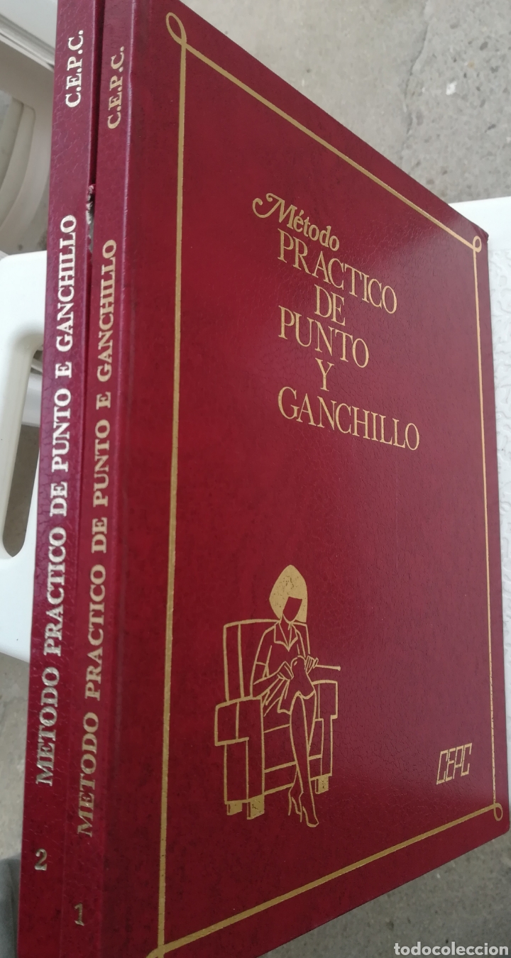 Libros de segunda mano: M&eacute;todo pr&aacute;ctico de punto y ganchillo CEPC. Dos tomos - Foto 1