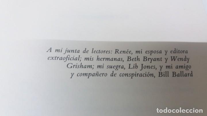 Libros de segunda mano: Libro de JOHN GRISHAM EL INFORME PEL&Iacute;CANO - Foto 4