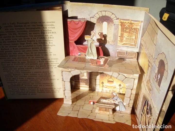 Libros de segunda mano: LIBRO DESPLEGABLE MONTENA EL CASTILLO DE PENDRAG&Oacute;N - Foto 6