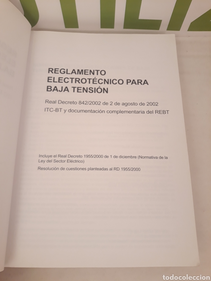 Libros de segunda mano: Reglamento Electrotecnico para baja tension. Marcombo. - Foto 3