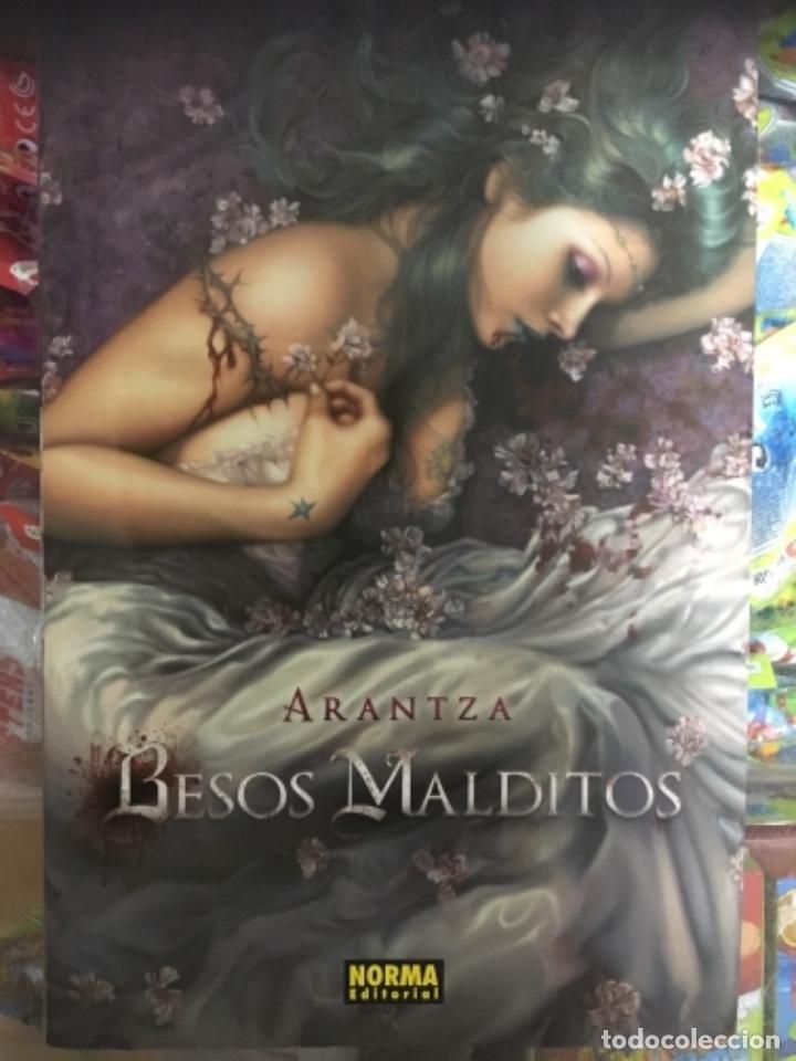 Libros de segunda mano: BESOS MALDITOS - NORMA EDITORIAL - Foto 1