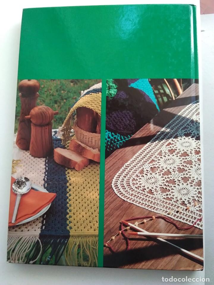 Libros de segunda mano: MIS LABORES: GANCHILLO, PUNTO Y MACRAME - Foto 2