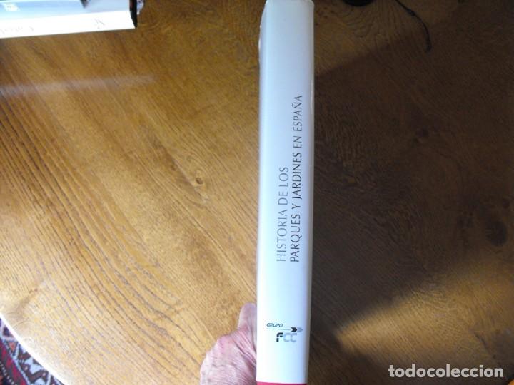 Libros de segunda mano: Historia de los Parques y Jardines en Espa&ntilde;a. FCC. 2001. - Foto 6