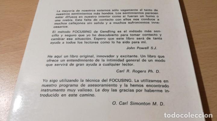 Libros de segunda mano: FOCUSING	 / 	PROCESO Y TECNICA DEL ENFOQUE CORPORAL	 / 	EUGENE  T GENLIND PH D	 / 		 / 	TEXTO 30 - Foto 3