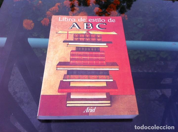 Libros de segunda mano: LIBRO DE ESTILO DE ABC. ED. ARIEL, 1993 - Foto 1