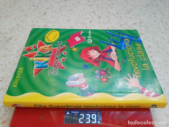 Libros de segunda mano: KIKA SUPERBRUJA REVOLUCIONA LA CLASE - Foto 3