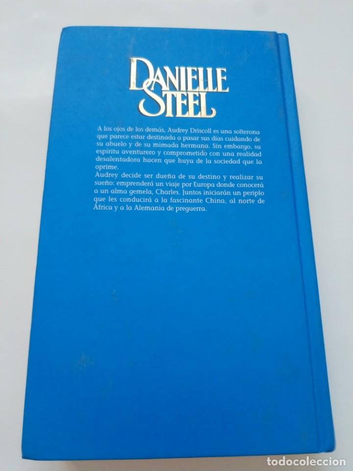 Libros de segunda mano: DESTINOS ERRANTES.- DANIELLE STEEL - Foto 2