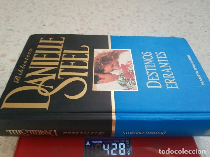 Libros de segunda mano: DESTINOS ERRANTES.- DANIELLE STEEL - Foto 3