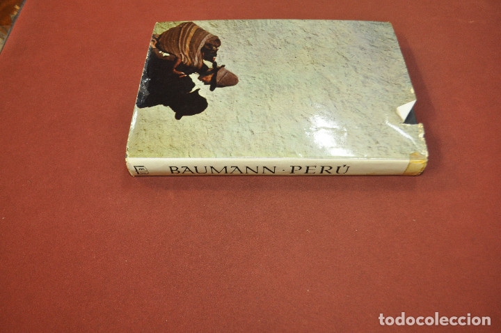 Libros de segunda mano: oro y dioses del per&uacute; - hans baumann - ACB - Foto 3