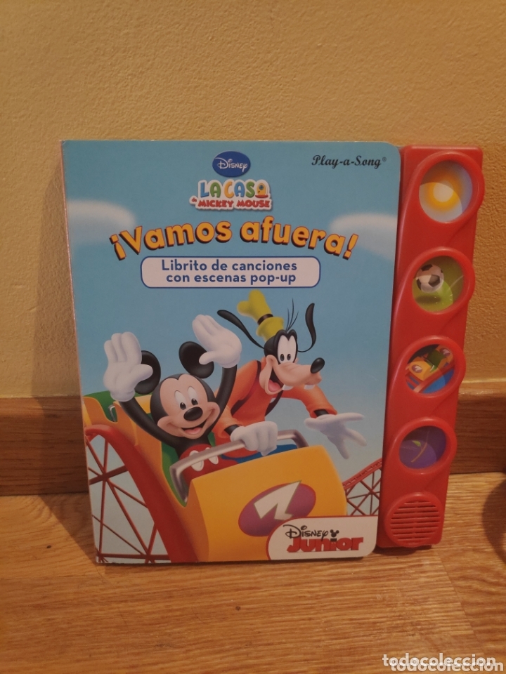Libros de segunda mano: la casa Mickey Mouse vamos afuera librito de canciones con escenas pop up