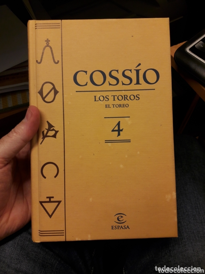 Libros de segunda mano: COSSIO. Los Toros. El Toreo vol.4. Es Espasa 2007 - Foto 1