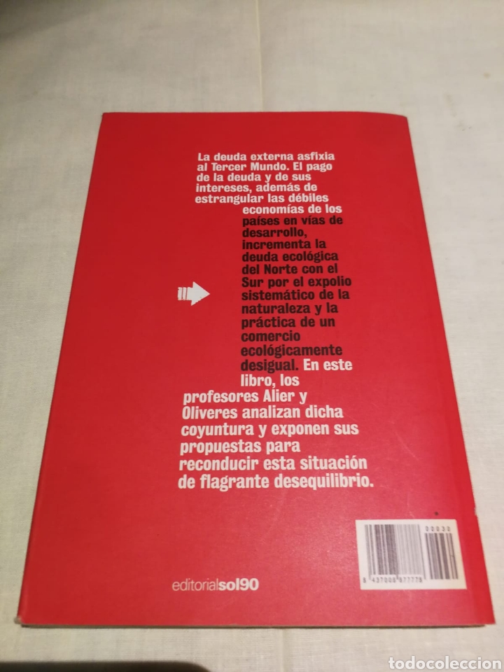 Libros de segunda mano: Libro &iquest;qui&eacute;n debe a qui&eacute;n? Deuda ecol&oacute;gica y deuda externa - Foto 2