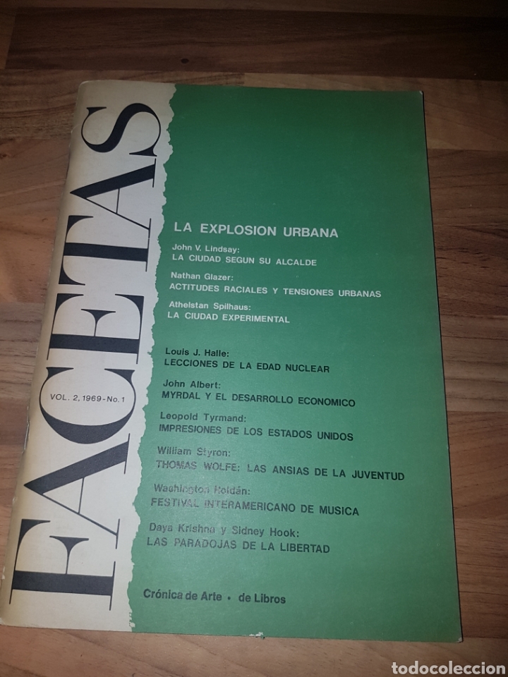 Libros de segunda mano: Facetas la explosi&oacute;n urbana cr&oacute;nica de arte - Foto 1