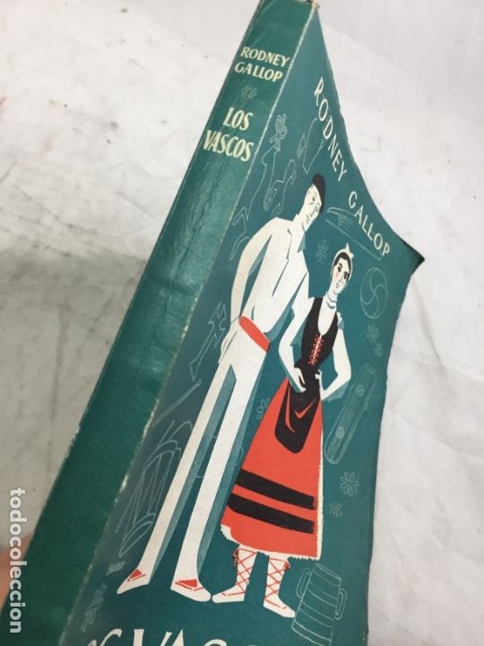 Libros de segunda mano: Los vascos. Rodney Gallop. 1955 - Foto 2
