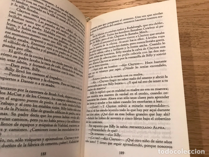 Libros de segunda mano: SUE&Ntilde;OS MECANICOS - JAYNE ANNE PHILLIPS - Foto 2