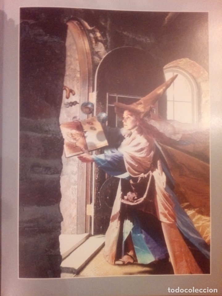 Libros de segunda mano: MUNDO DE MAGOS. Tom Cross. - Foto 2