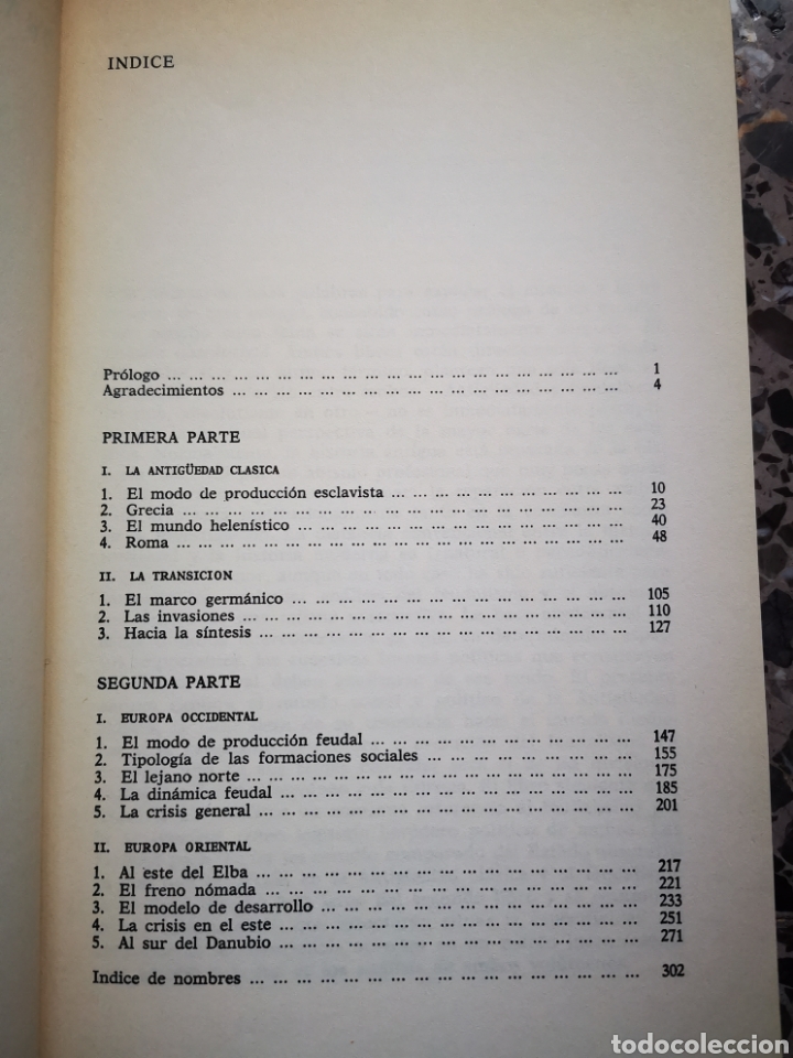 Libros de segunda mano: Transiciones de la Aintig&uuml;edad al feudalismo. Perry Anderson - Foto 3