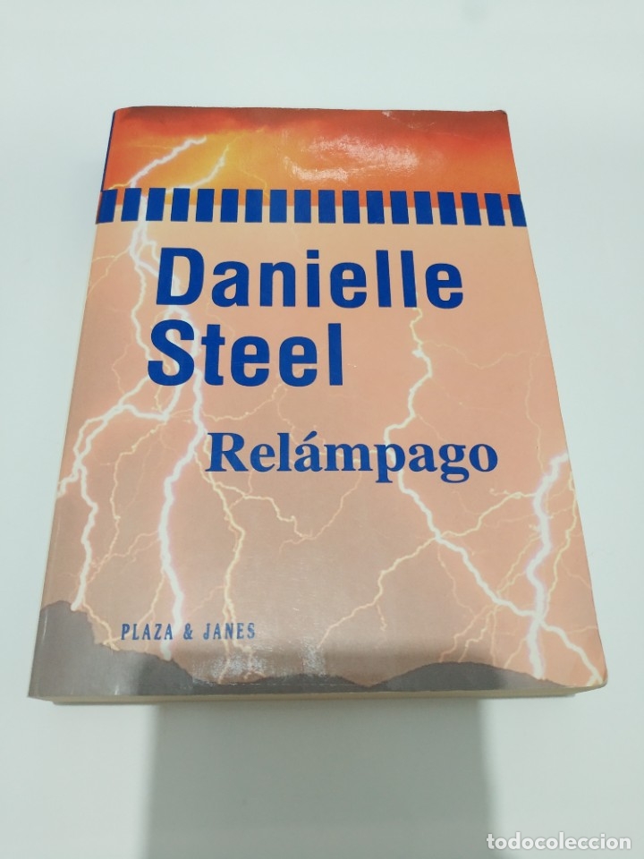 Libros de segunda mano: RELAMPAGO.- DANIELLE STEEL - Foto 1
