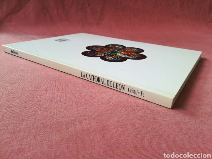 Libros de segunda mano: LA CATEDRAL DE LE&Oacute;N - CRISTAL Y FE - M. G&Oacute;MEZ RASC&Oacute;N - EDILESA - Foto 2