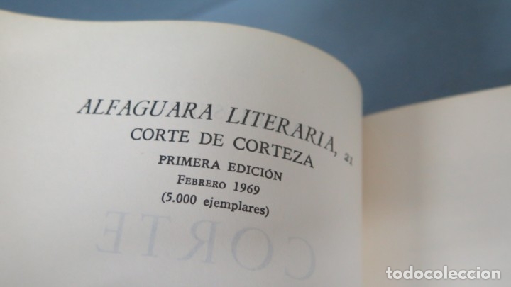Libros de segunda mano: CORTE DE CORTEZA. DANIEL SUEIRO - Foto 2