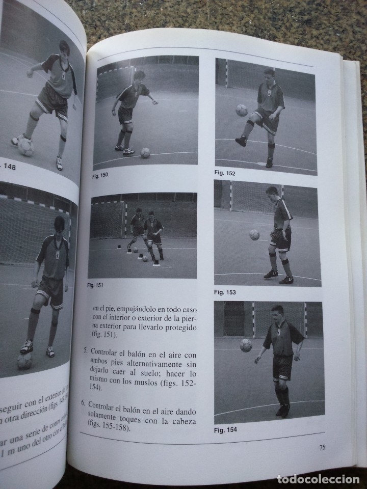Libros de segunda mano: CURSO DE FUTBOL SALA -- EDITORIAL DE VECCHI 1996 -- - Foto 2