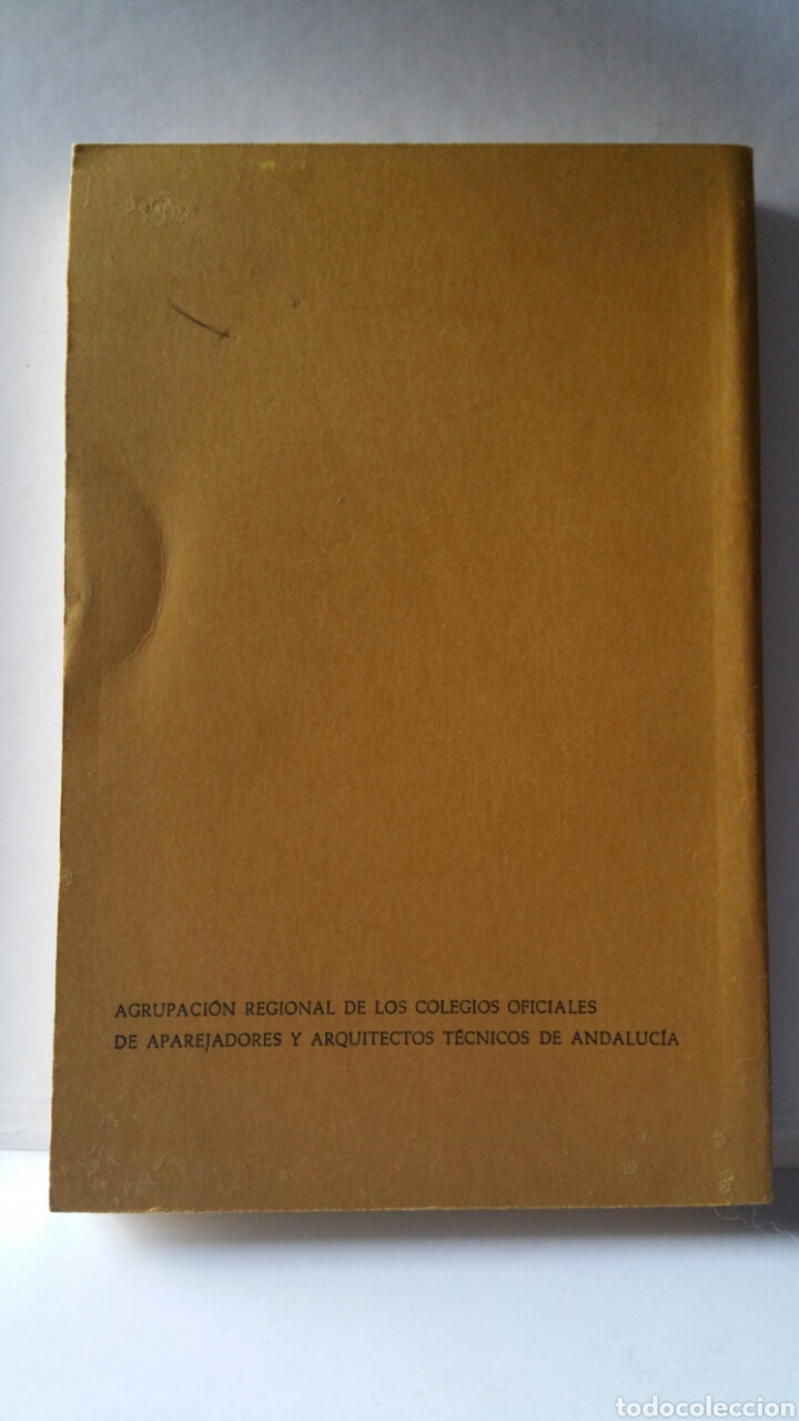 Libros de segunda mano: Compendio de los diez libros de arquitectura de vitruvio. Claudio Perrault. 1981 - Foto 3