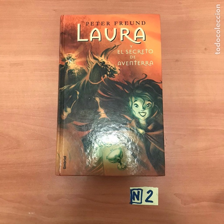 Libros de segunda mano: Laura y el secreto de aventerra - Foto 1