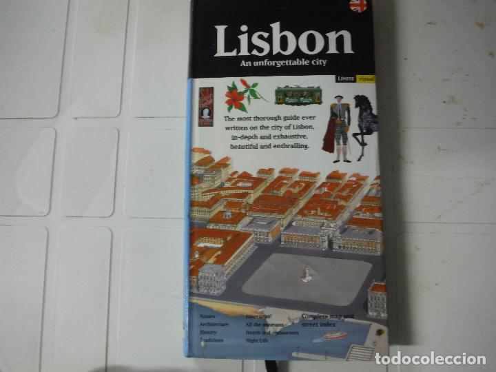 Libros de segunda mano: GUIA LISBOA EN INGLES - Foto 1
