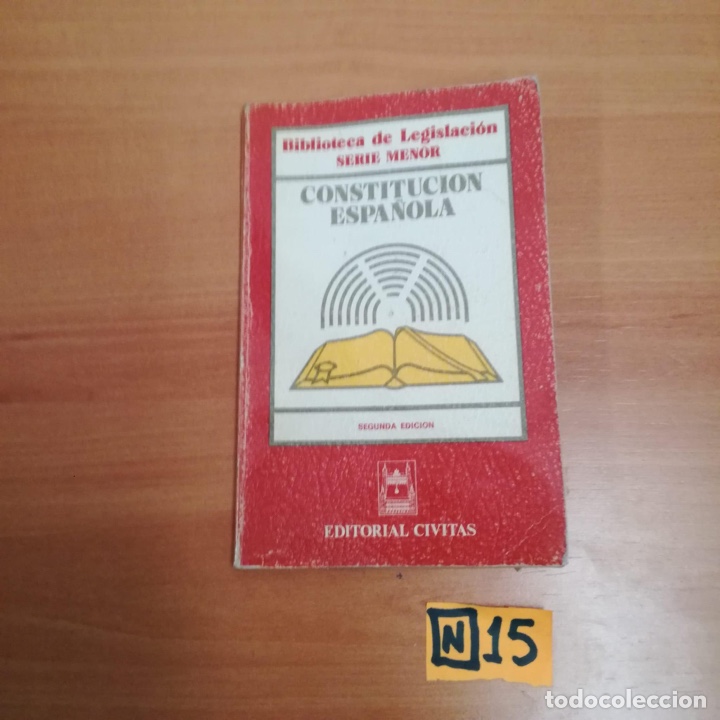 Libros de segunda mano: Constituci&oacute;n espa&ntilde;ola - Foto 1