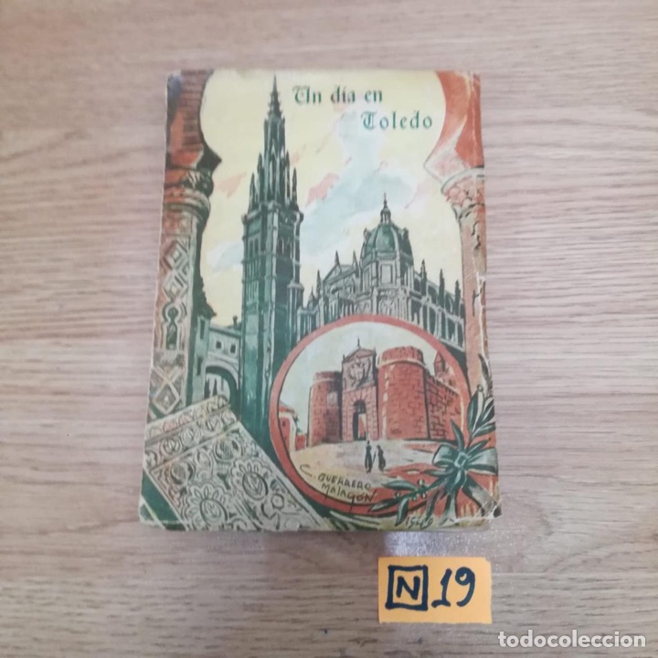 Libros de segunda mano: Un d&iacute;a en Toledo - Foto 1