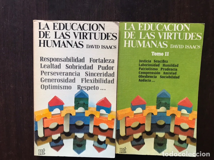 Libros de segunda mano: La educaci&oacute;n de las virtudes humanas. David Isaacs. Dos libros - Foto 1