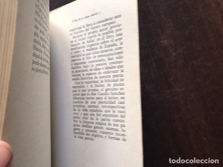 Libros de segunda mano: Con un pie en el estribo. Claudio S&aacute;nchez albornoz - Foto 3