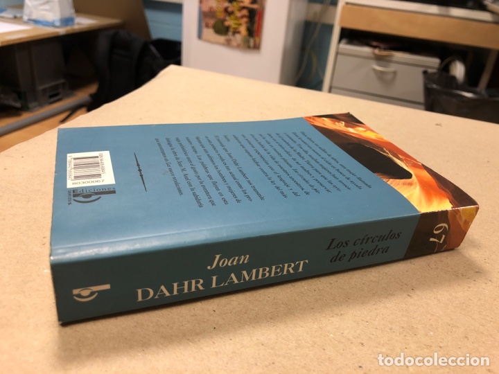 Libros de segunda mano: LOS C&Iacute;RCULOS DE PIEDRA. JOHAN DAHR LAMBERT. EDICIONES B 1998. - Foto 7