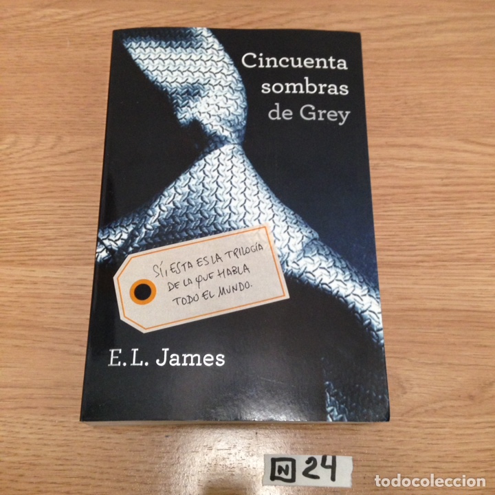 Libros de segunda mano: Cincuenta sombras de Grey - Foto 1
