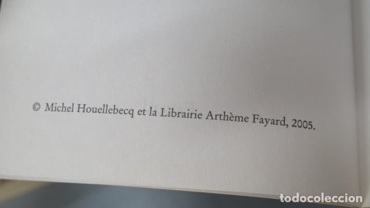 Libros de segunda mano: 2005.- LA POSSIBILITE D&acute;UNE ILE. MICHEL HOUELLEBECQ - Foto 2
