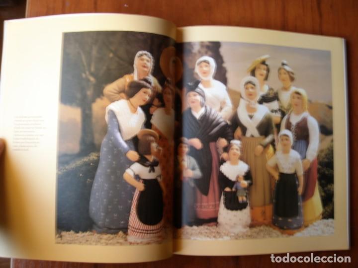 Libros de segunda mano: LIBRO EL MUNDO DE LAS MU&Ntilde;ECAS IBERLIBRO COMO NUEVO - Foto 2