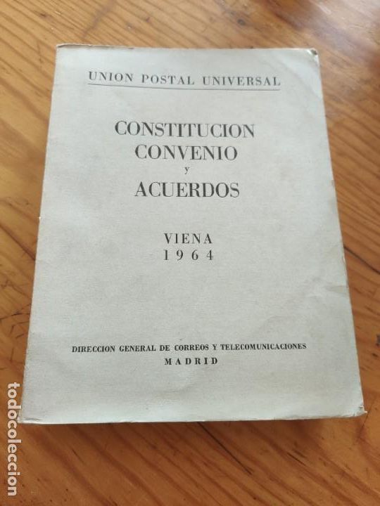 Libros de segunda mano: Constitucion convenio y acuerdos. Viena 1964. Uni&oacute;n Postal Universal. - Foto 1