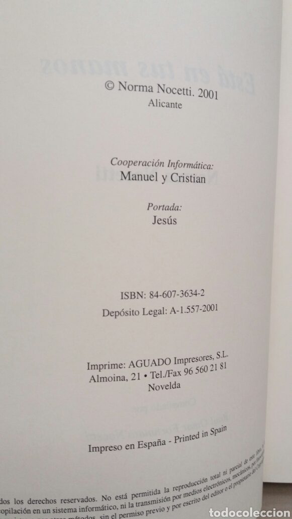 Libros de segunda mano: Est&aacute; en tus manos. Norma Nocetti. 2001. - Foto 4