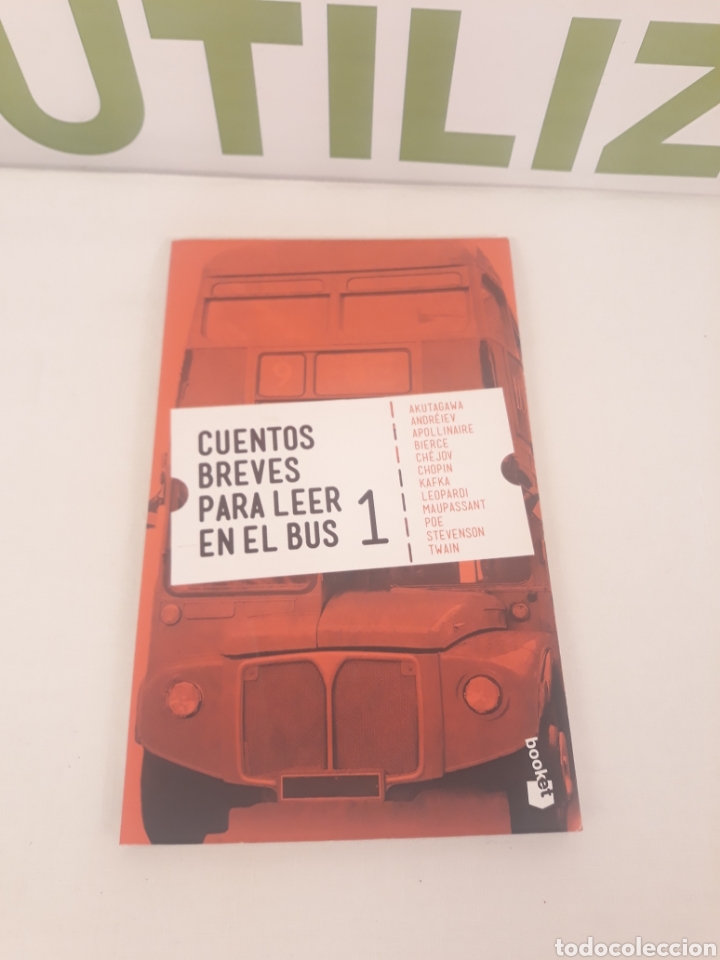Libros de segunda mano: Cuentos breves para leer en el bus.Booket. - Foto 1