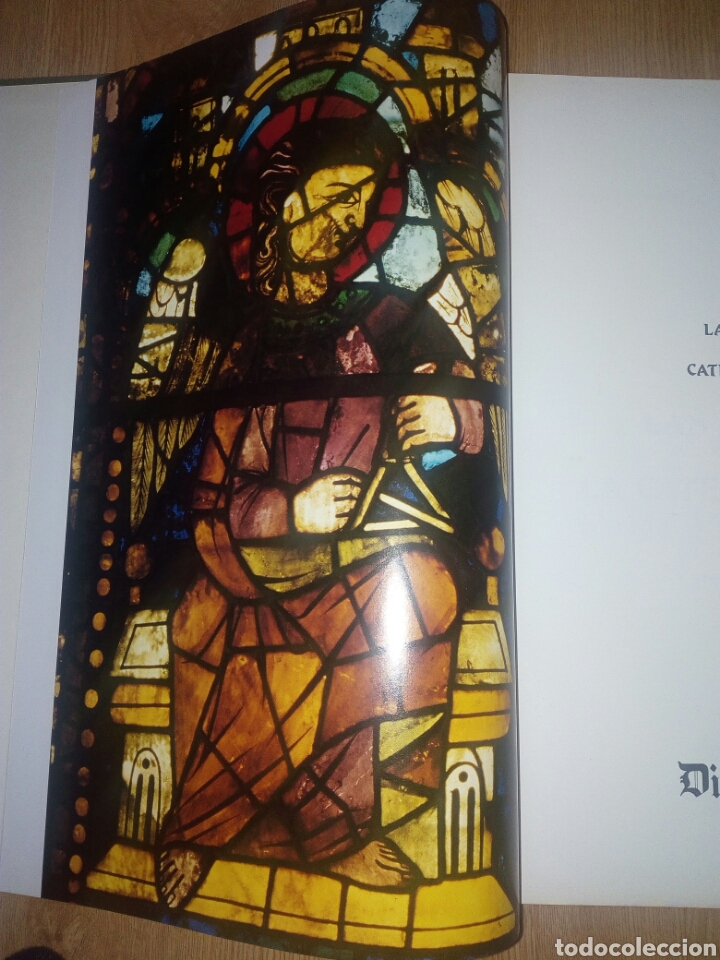 Libros de segunda mano: LAS VIDRIERAS DE LA CATEDRAL DE LEON - Foto 2
