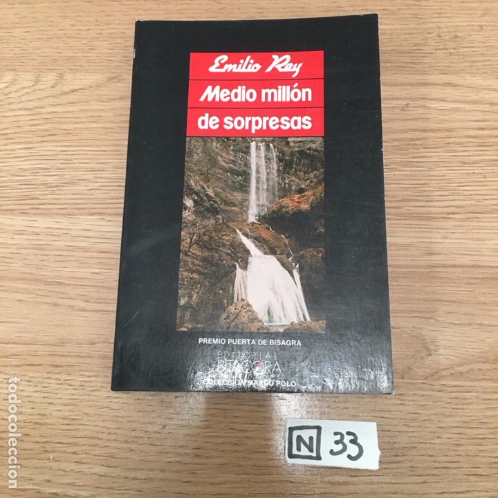 Libros de segunda mano: Medio mill&oacute;n de sorpresas - Foto 1