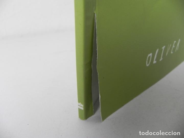 Libros de segunda mano: STUCK (OLIVER JEFFERS) HAPERCOLLINS-2012 (texto en ingles) - Foto 2