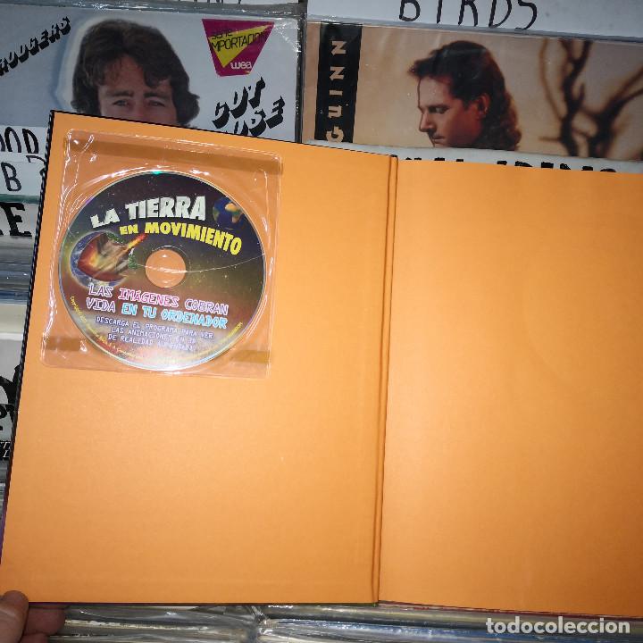 Libros de segunda mano: La tierra en movimiento. Animaciones 3D. Incluye CD. - Foto 2