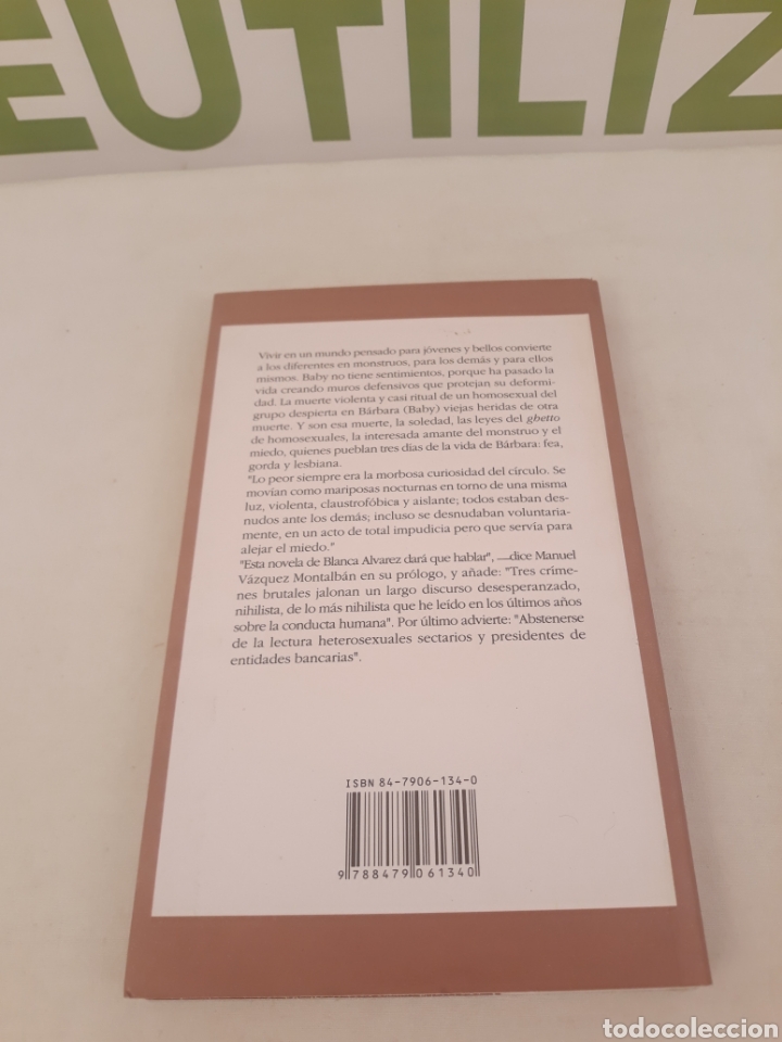 Libros de segunda mano: La soledad del monstruo.Blanca alvarez. - Foto 2